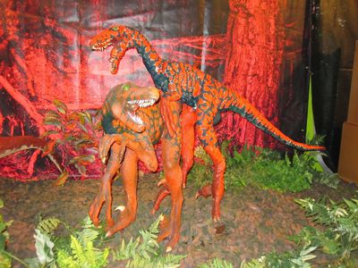 Velociraptor Mating Exhibit 2
from Dinomites exhibition
Keywords: dinosaur;theropod;raptor;velociraptor;male;female;feral;M/F;from_behind;museum;dinomites